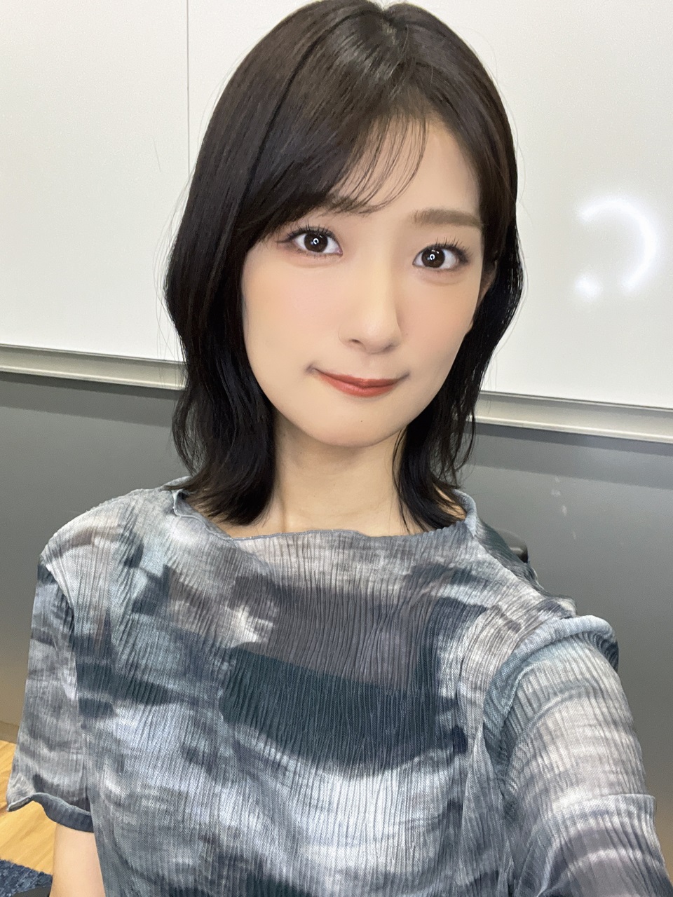 井上梨名